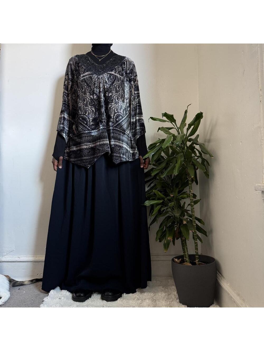 Vintage boho Velvet Burnout‎ Top 2X Plus Size Paisley Crochet V-Neck Bell Sleeve - Picture 1 of 7